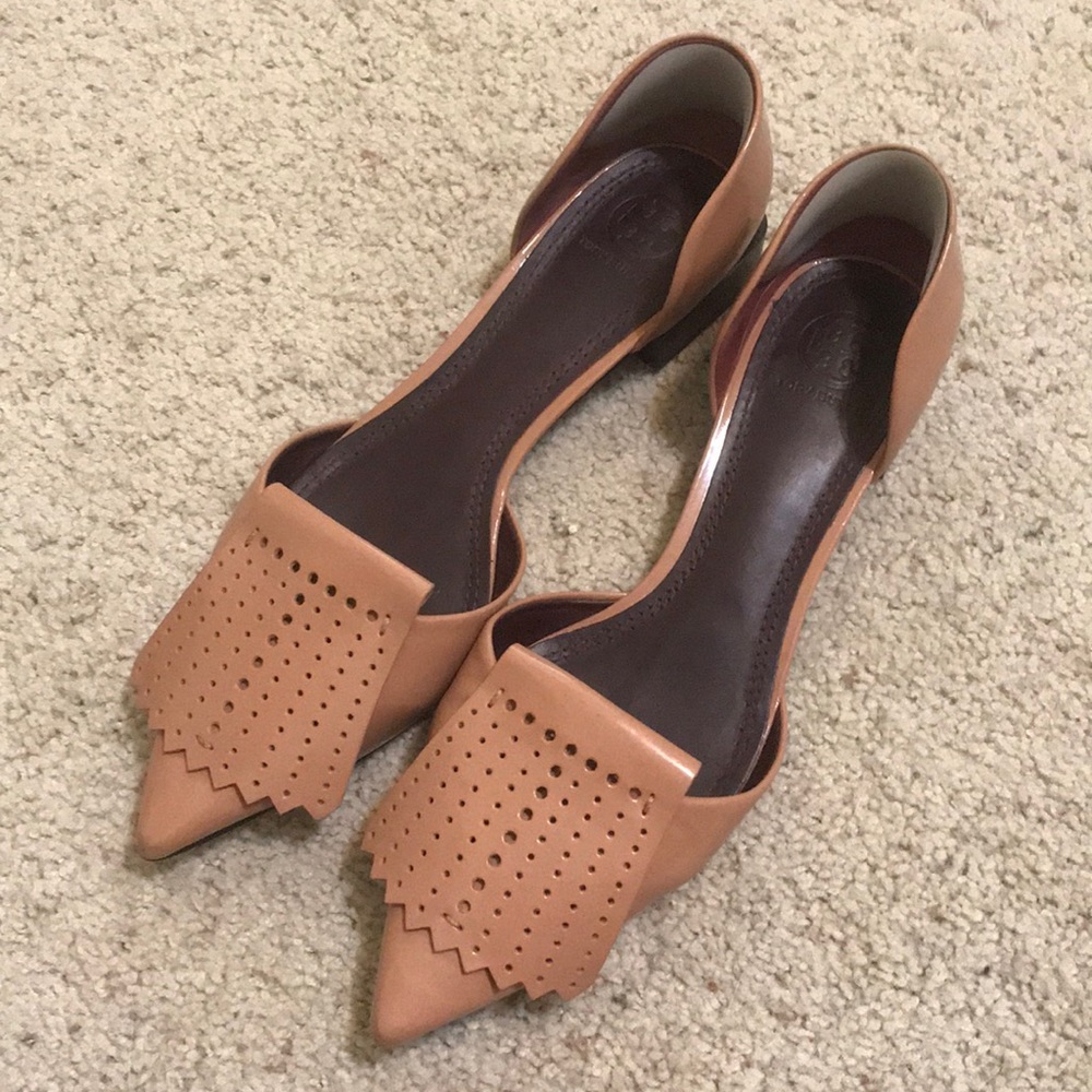 Tory Burch Blush pointed toe flats with box
